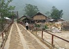 IMG 0355  På vej over en hængebro til Tay landsbyen Ban Ho - Sapa